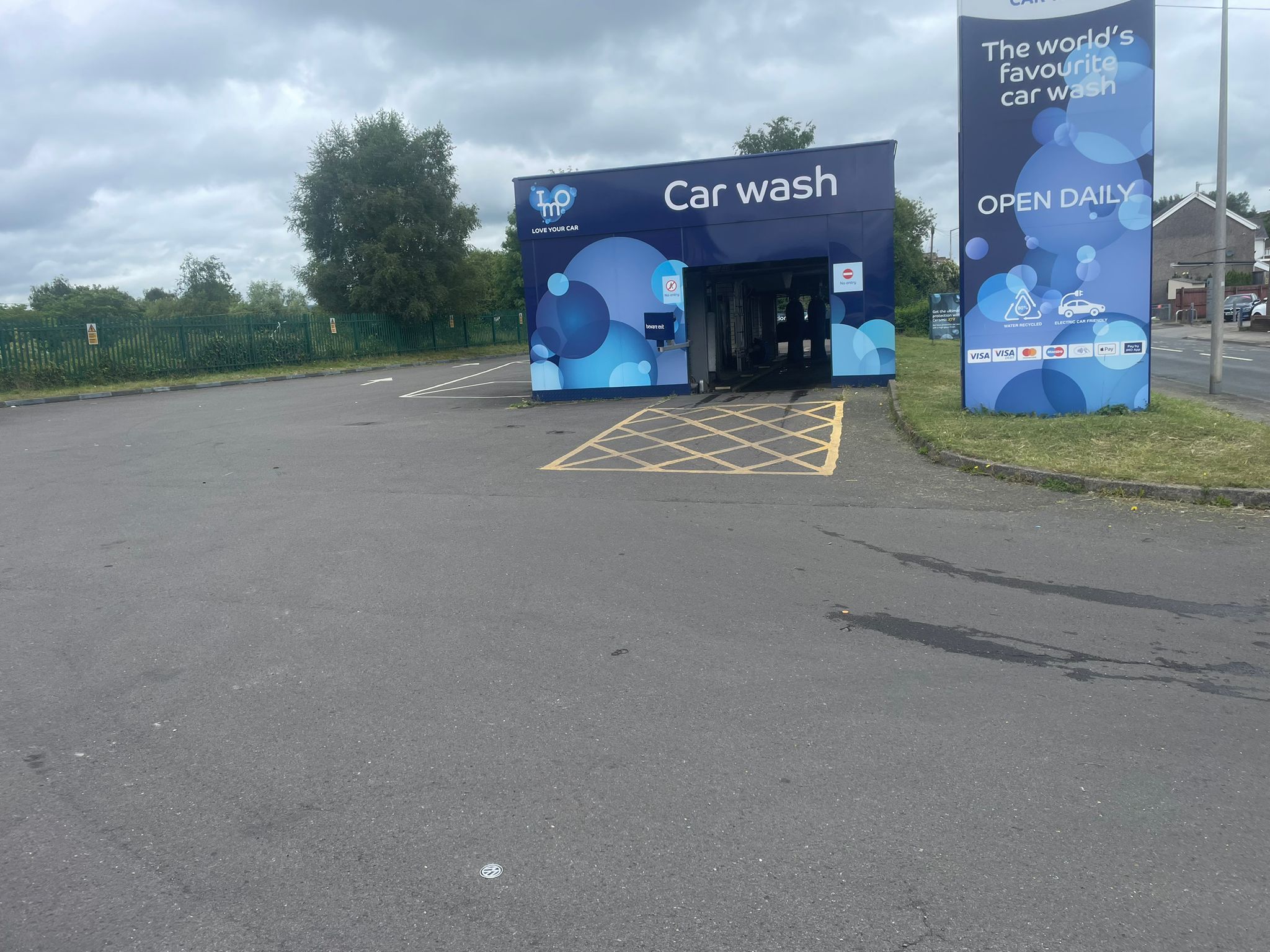 IMO Car Wash Merthyr Tydfil